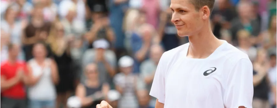 Hurkacz w TOP 100 ATP