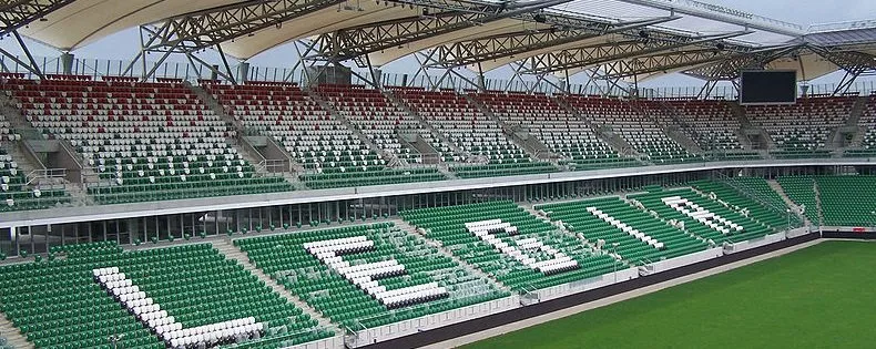 Klafurić tłumaczy piłkarzy