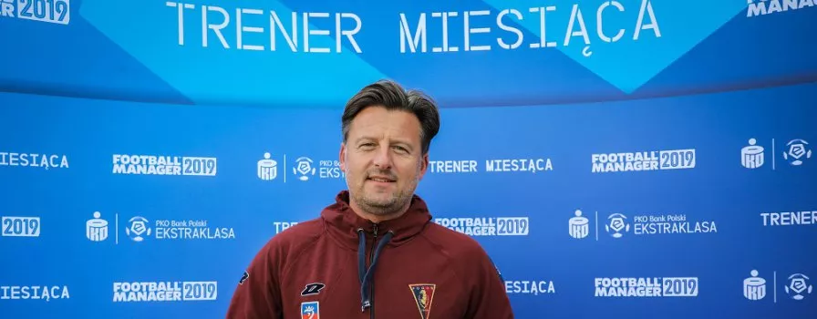 Runjaić trenerem miesiąca