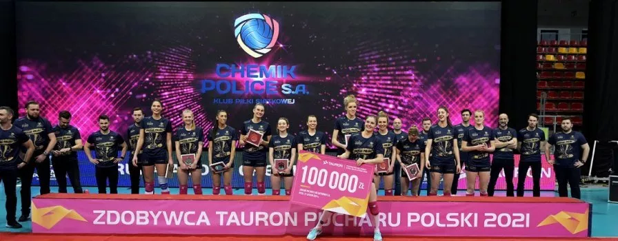 Chemik obronił puchar!
