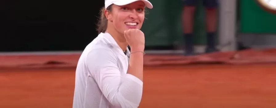 Finał French Open. Świątek - Kenin typy bukmacherskie + kursy. Gdzie i jak obstawiać?