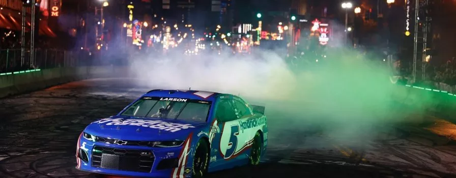 Koniec pasjonującego sezonu NASCAR