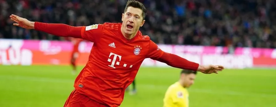 Lewandowski dogonił legendę