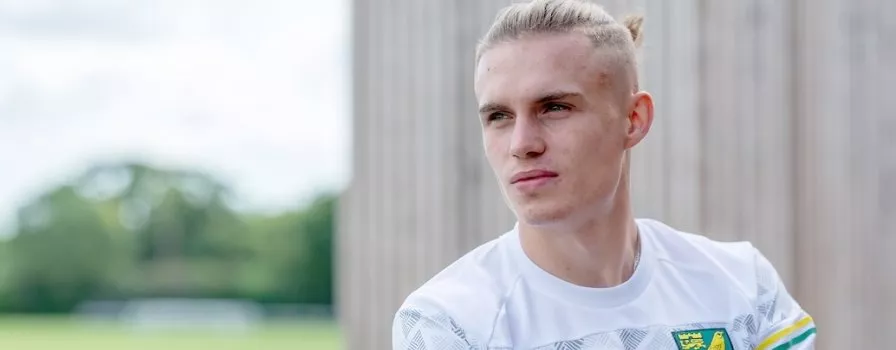 Płacheta został Kanarkiem