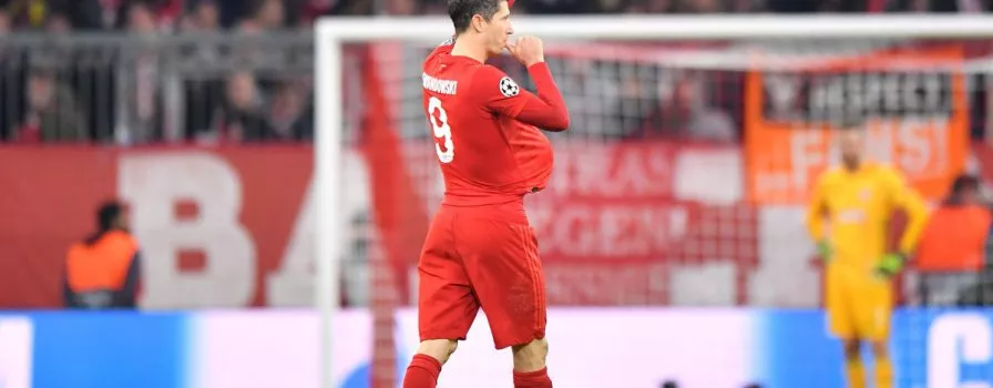 Lewandowski strzela i chwali się potomkiem