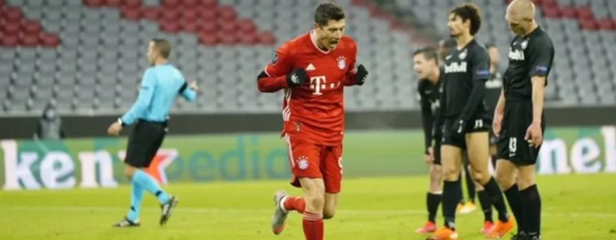 Lewandowski dogonił Raula