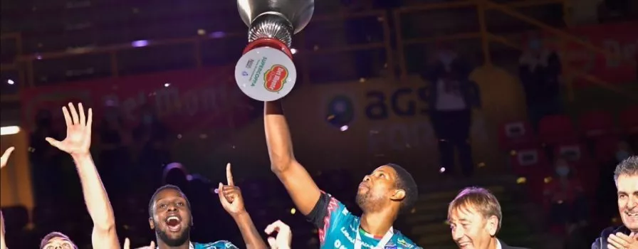 Leon z pierwszym trofeum w sezonie!