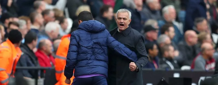 Mourinho wygrywa w debiucie